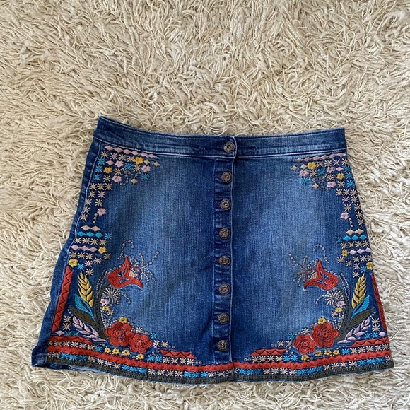 Sneak Peak Denim Embroidered Skirt - Picture 3 of 14
